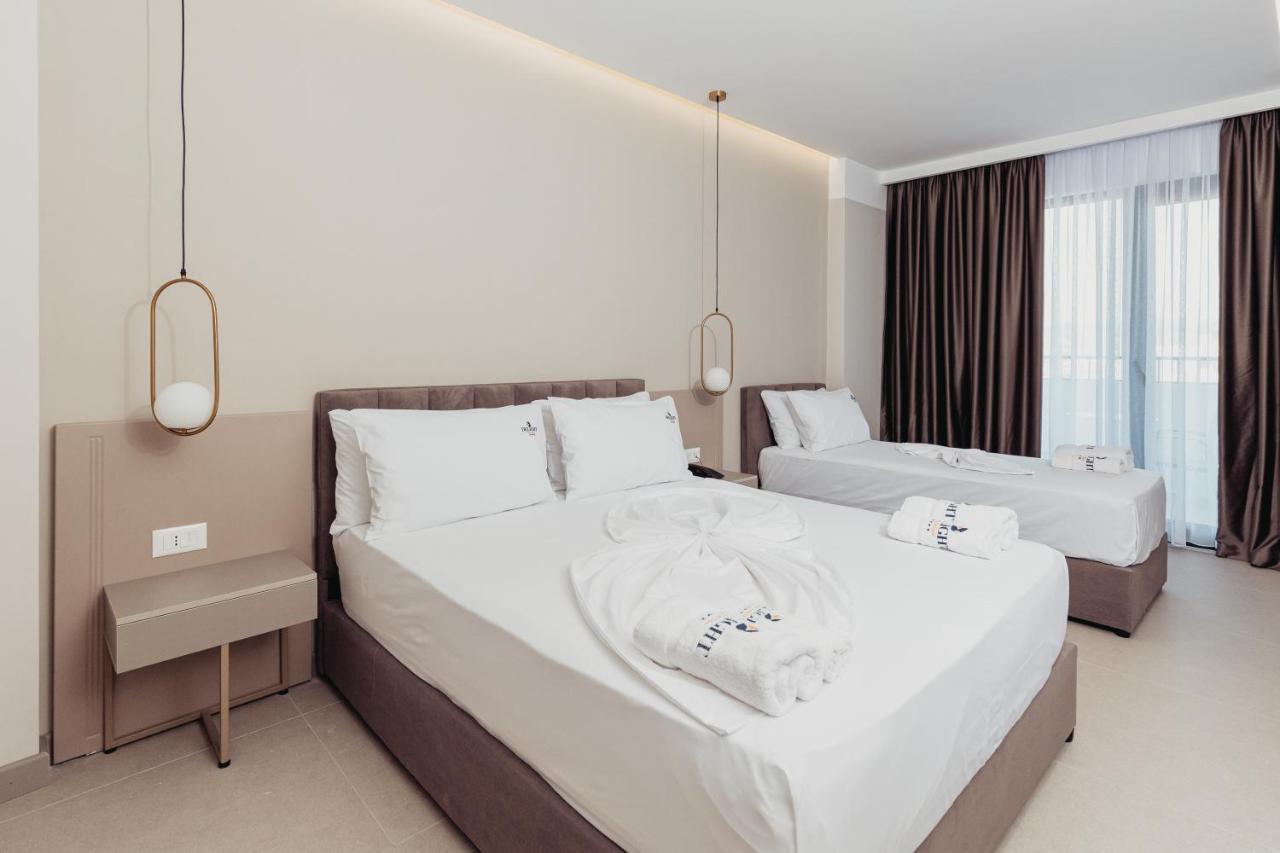 Triple Room,1296930604:JPEG